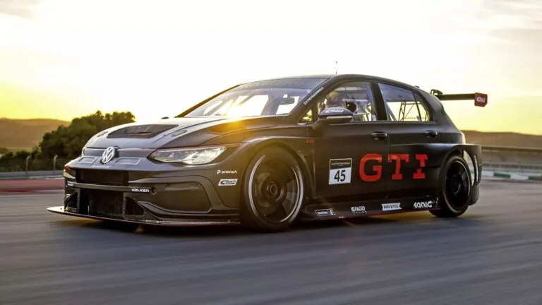 Майбутні моделі лінійки Volkswagen GTI стануть повністю електричними — photo 41748