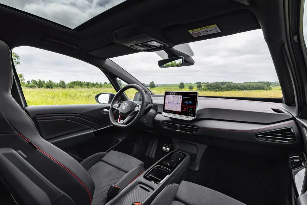 Volkswagen готує електричний GTI, але не зовсім той, на який ми чекали… — photo 4