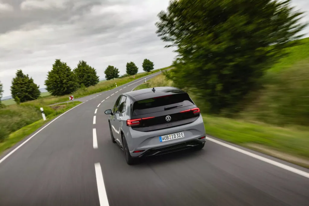 Volkswagen готує електричний GTI, але не зовсім той, на який ми чекали… — photo 5