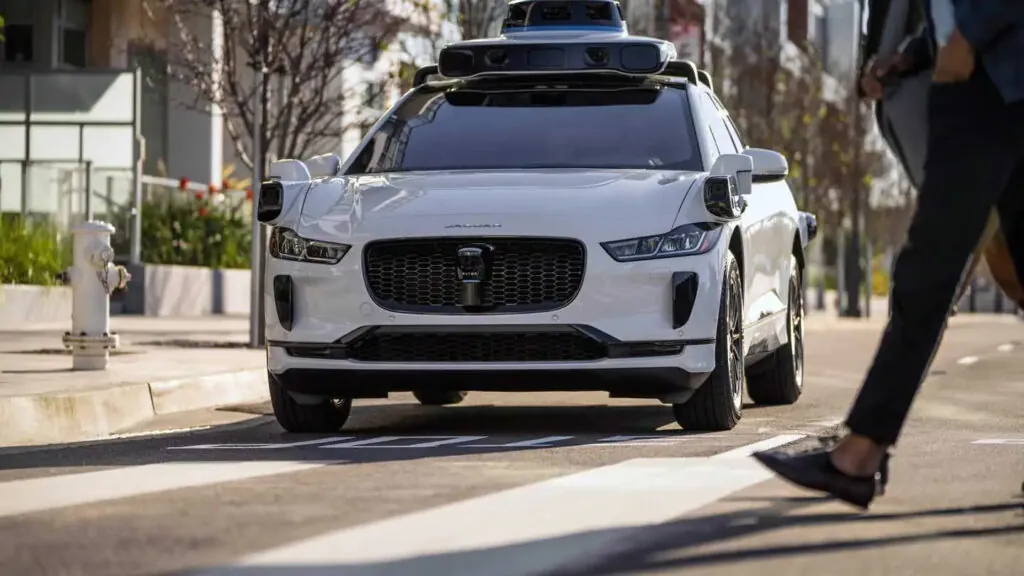 Toyota може отримати автопілот від Google Waymo! — photo 3