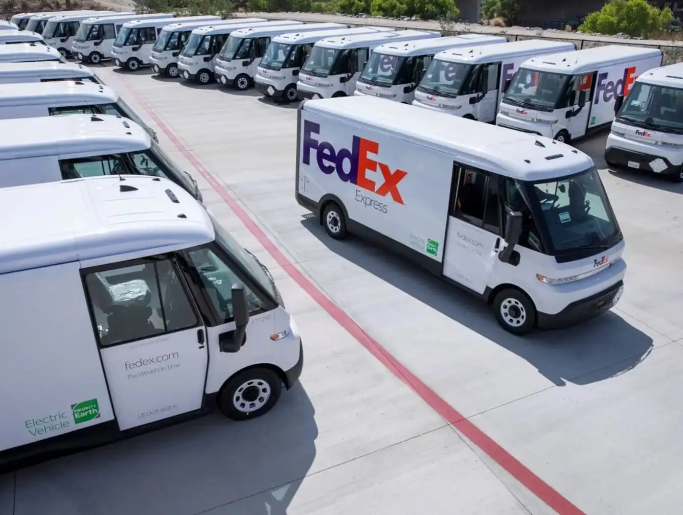 FedEx переходить на електромобілі заради вуглецевої нейтральності до 2040 року — photo 46284