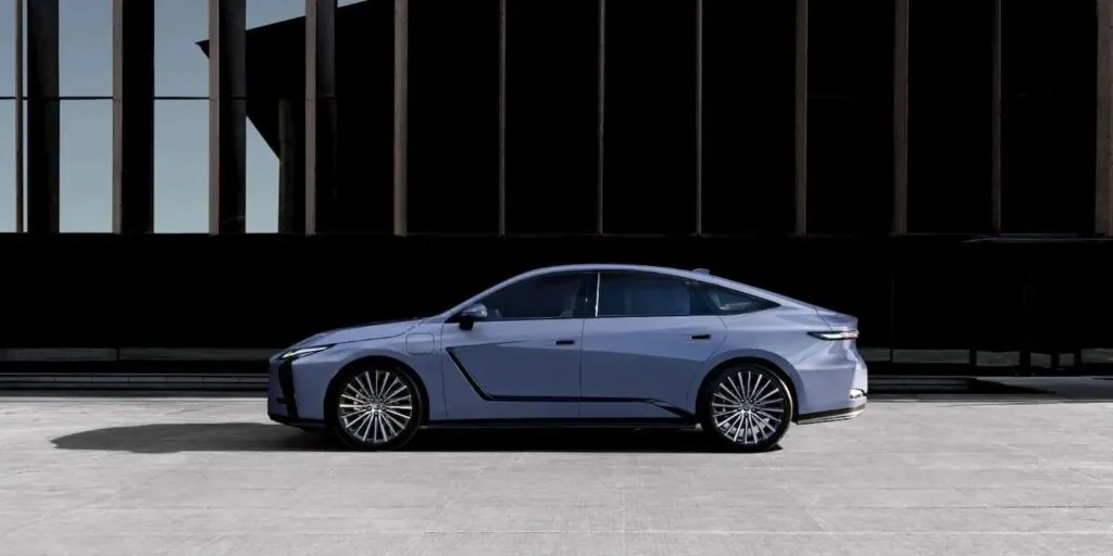 Toyota строит первый независимый завод Lexus для электромобилей в Китае — photo 2