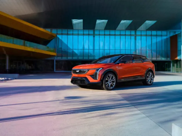 Оновлений електричний кросовер Cadillac Optiq став потужнішим й технологічнішим — photo 46369