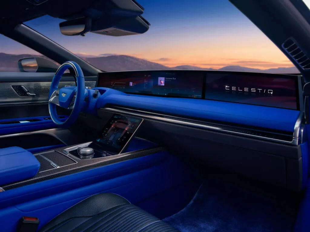 Cadillac передав першому клієнту електроседан Celestiq вартістю $350 000 — photo 3