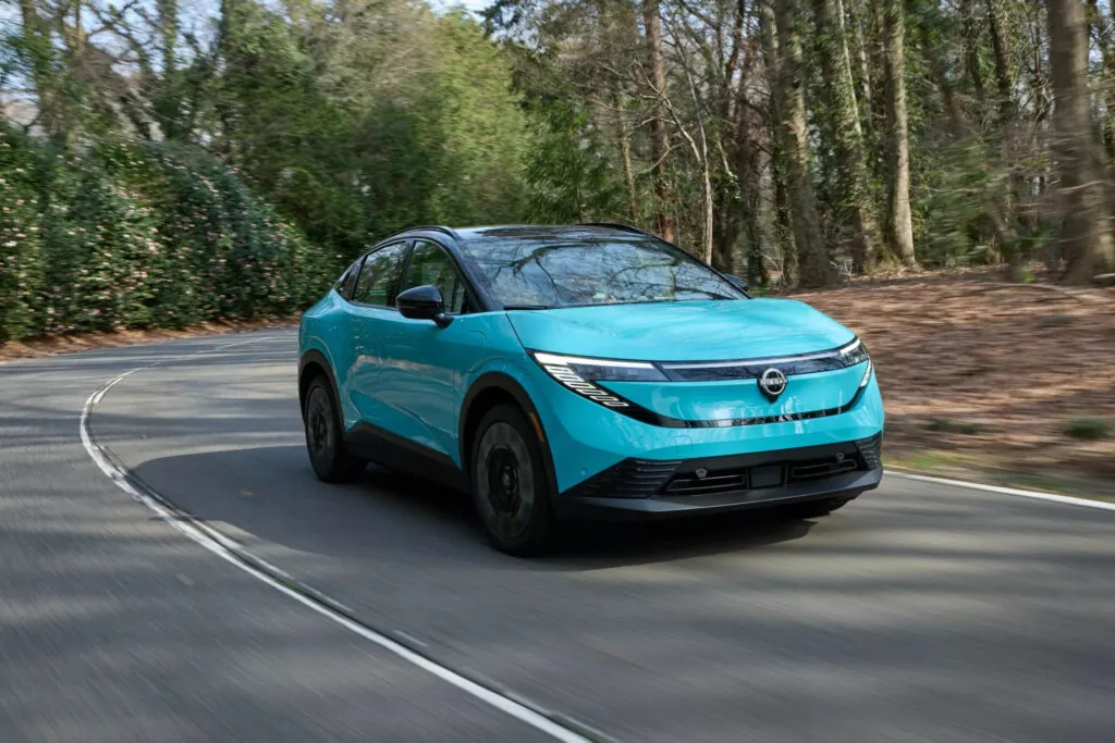Nissan представила нове покоління моделі Leaf — photo 2