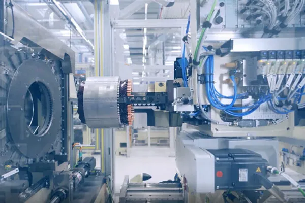 ZF представила універсальну платформу для високоефективних електроприводів — photo 46461