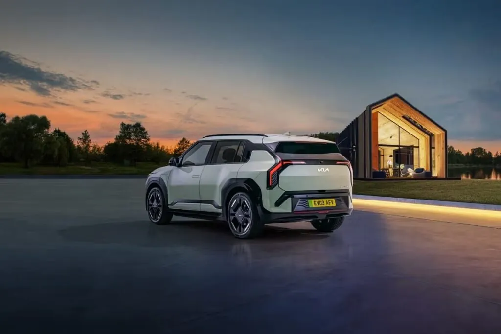 Kia EV3 получает высшую оценку Euro NCAP за систему ассистированного вождения — photo 4