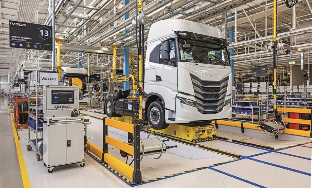 Iveco представила дальнобойный электрогрузовик S-eWay Artic — photo 6