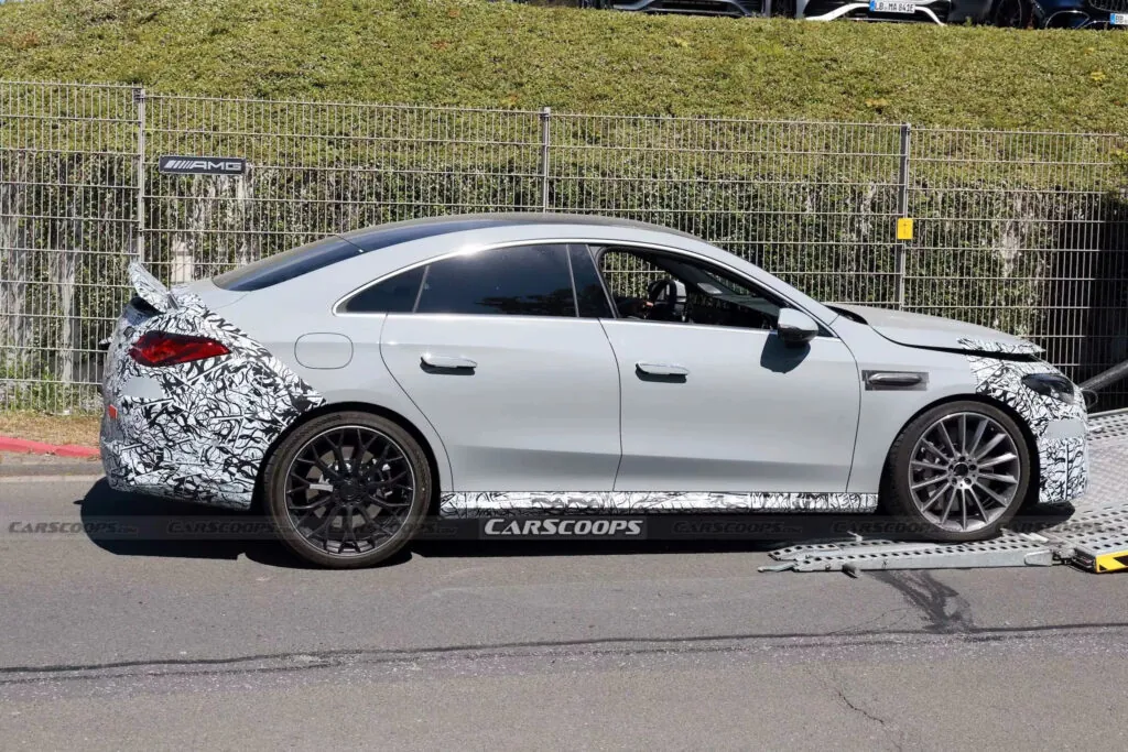 AMG готує компактний спортивний електричний седан CLA 45 EQ — photo 2 AMG готує компактний спортивний електричний седан CLA 45 EQ — photo 2