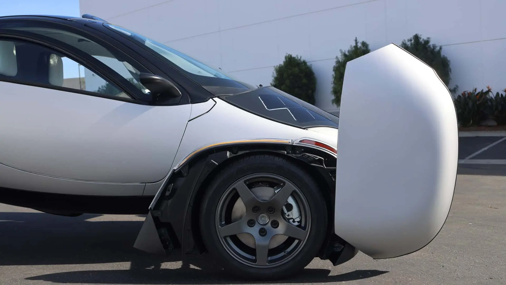 Серийная версия солнечного электромобиля Aptera Solar EV наконец готова к производству — photo 6