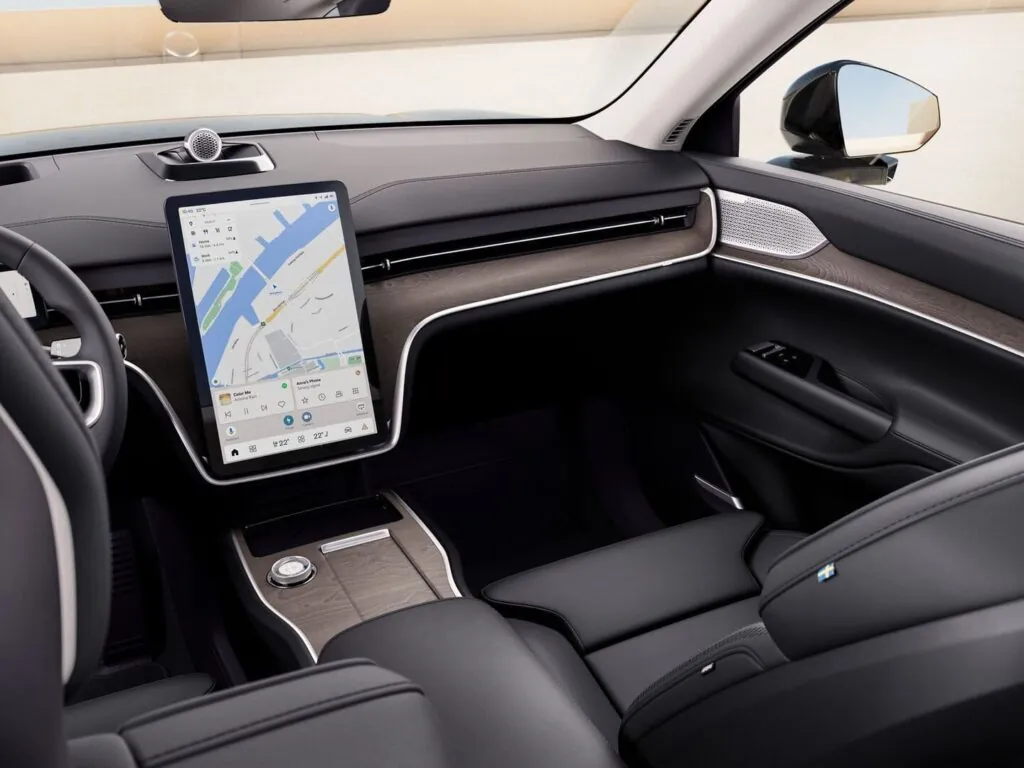 Новый электрический флагман Volvo EX90 уже в Украине — photo 3