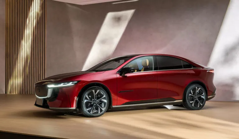 Як Mazda адаптується до нових тарифів і електромобільної епохи — photo 43413
