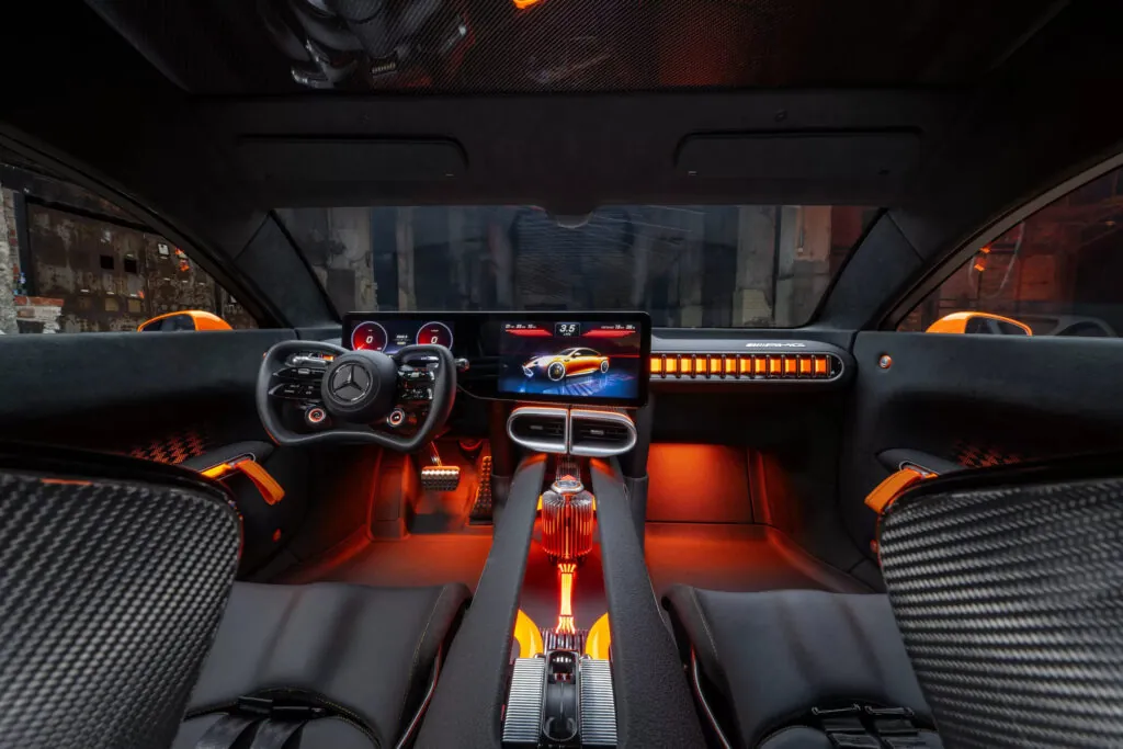Mercedes-AMG офіційно представила електричний концепт GT XX — photo 2