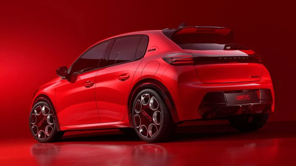 Напередодні старту “24 години Ле-Мана” Peugeot представив E-208 GTI — photo 3