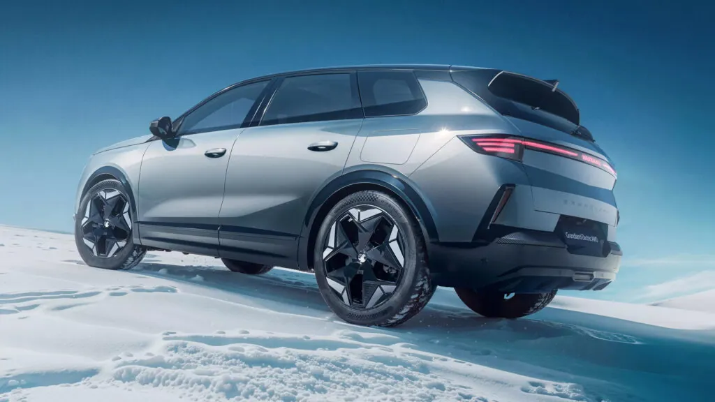Opel представив свій найпотужніший електромобіль Grandland Electric AWD — photo 6