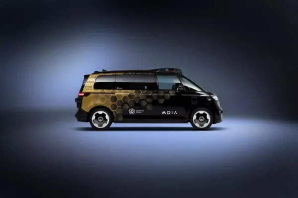 Volkswagen випереджає Tesla з серійним роботаксі ID. Buzz AD — photo 45934