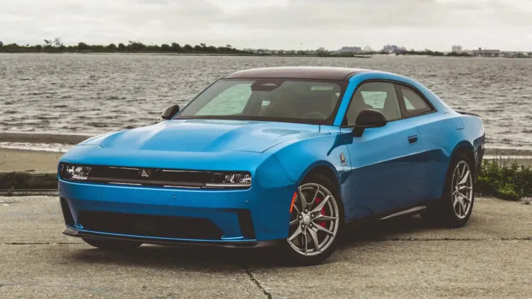 Dodge відкликає електричні Charger через… надмірну тишу — photo 47189