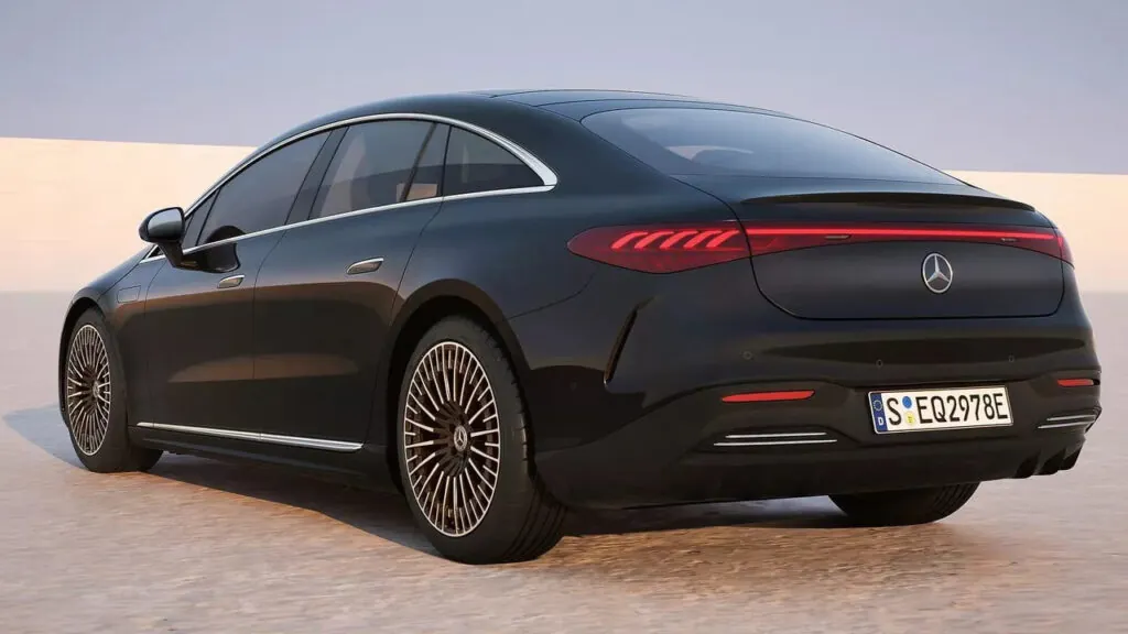 Почему Mercedes остановил поставки электромобилей в США? — photo 3
