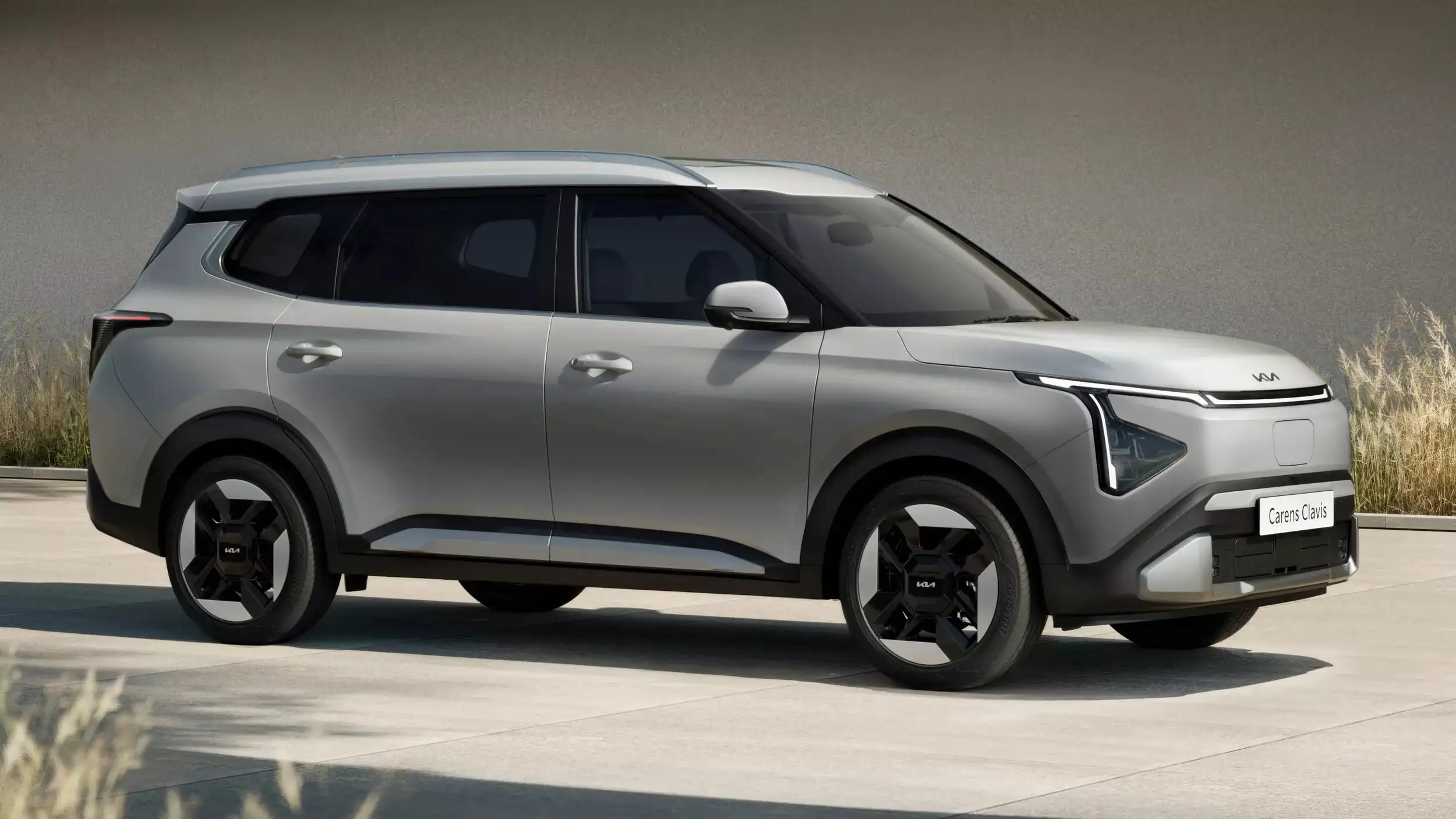 Появился бюджетный семиместный электрический Kia Carens Clavis — photo 48699 Появился бюджетный семиместный электрический Kia Carens Clavis — photo 48699