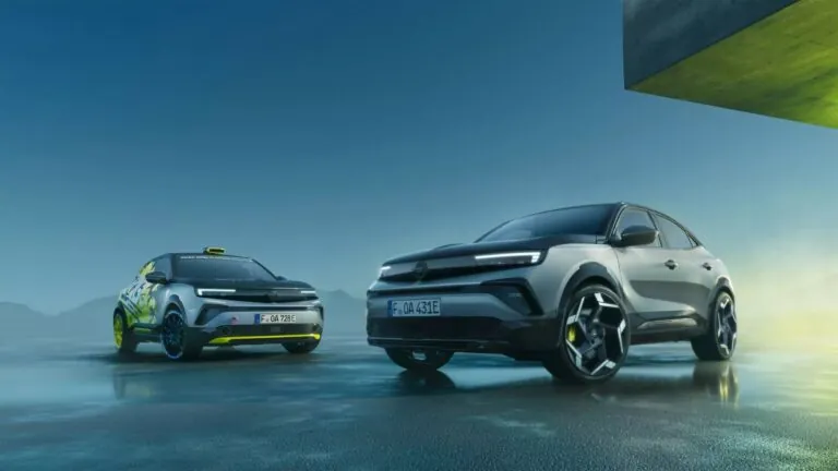 Opel представив заряджений електричний кросовер Mokka GSE — photo 49675