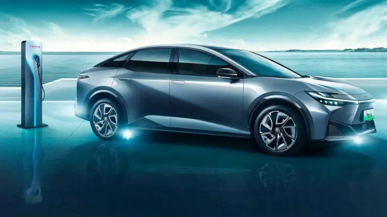 Toyota приголомшена швидкістю розробки електромобілів китайською BYD — photo 47320