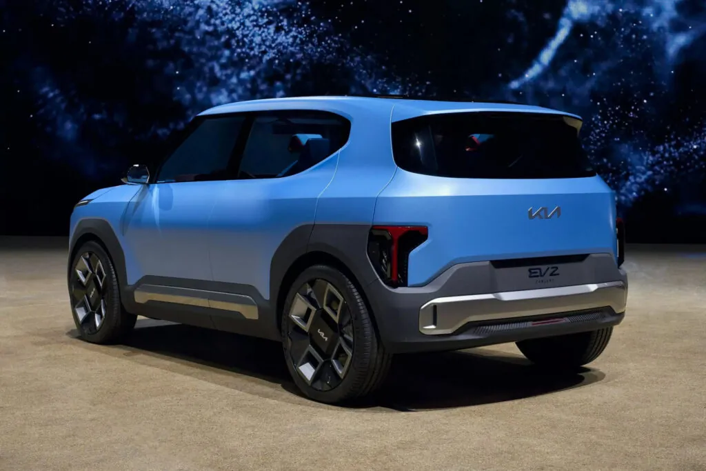 Kia готує до дебюту свій найменший електромобіль — компактний кросовер EV2 — photo 7