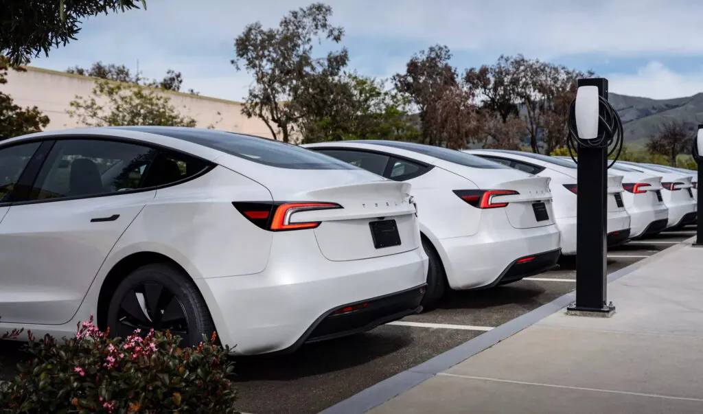 Ілон Маск отримає $29 мільярдів, аби не покинути Tesla — photo 4