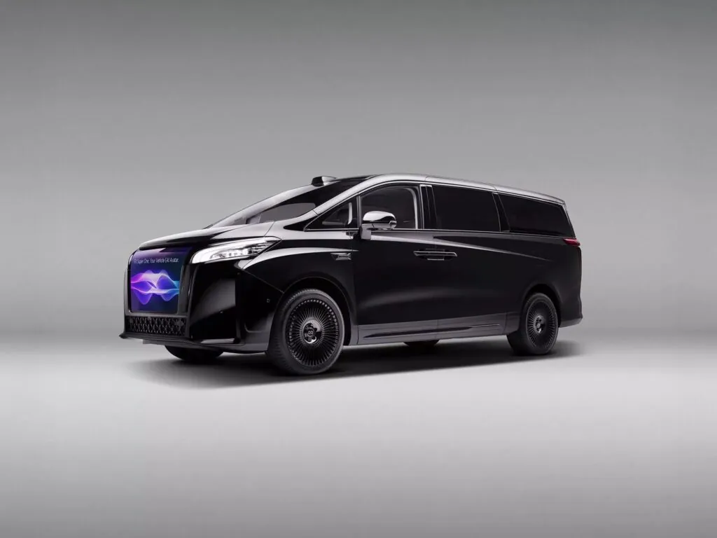 Faraday Future начала тестовое производство электроминивена FX Super One — photo 4
