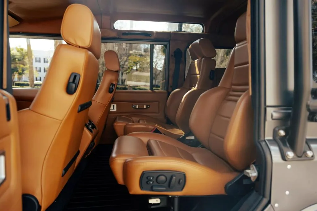 ECD Automotive превратила классический Defender в электрический внедорожник — photo 4 ECD Automotive превратила классический Defender в электрический внедорожник — photo 4