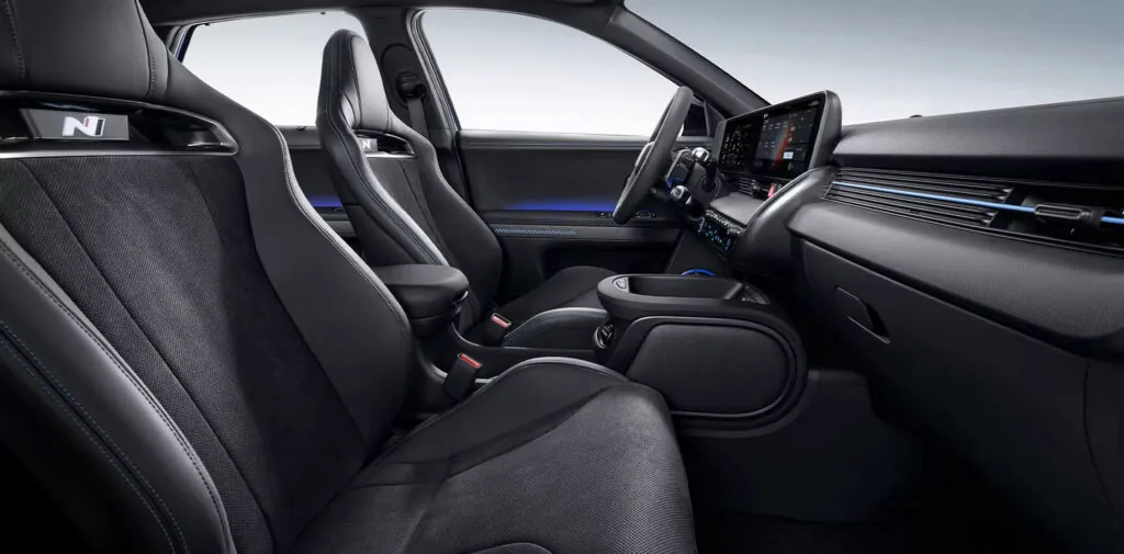 Hyundai представила более доступную версию электромобиля Ioniq 5 N — photo 2