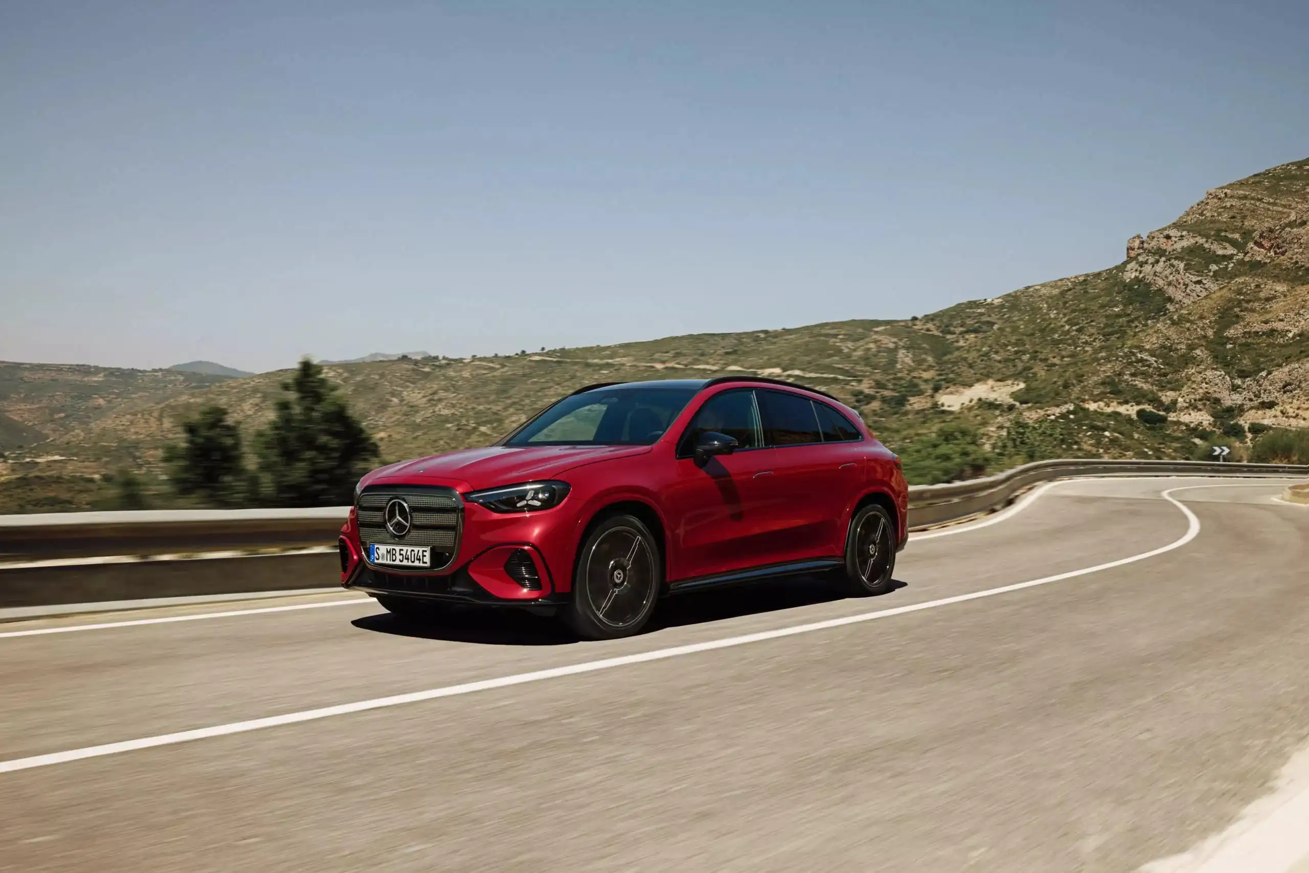 Новий електричний Mercedes GLC дебютував, але вийде на ринок у 2026 році — photo 54903