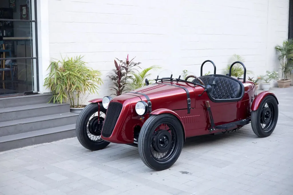 Austin Motor Company представила ретро-электромобиль Arrow — photo 3