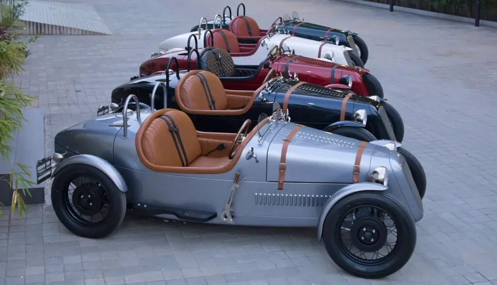 Austin Motor Company представила ретро-электромобиль Arrow — photo 2