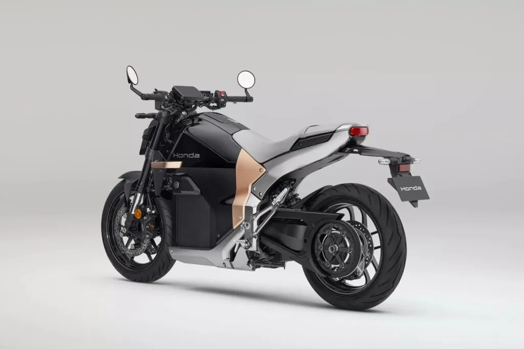 Honda представила свій перший серійний електромотоцикл WN7 — photo 7