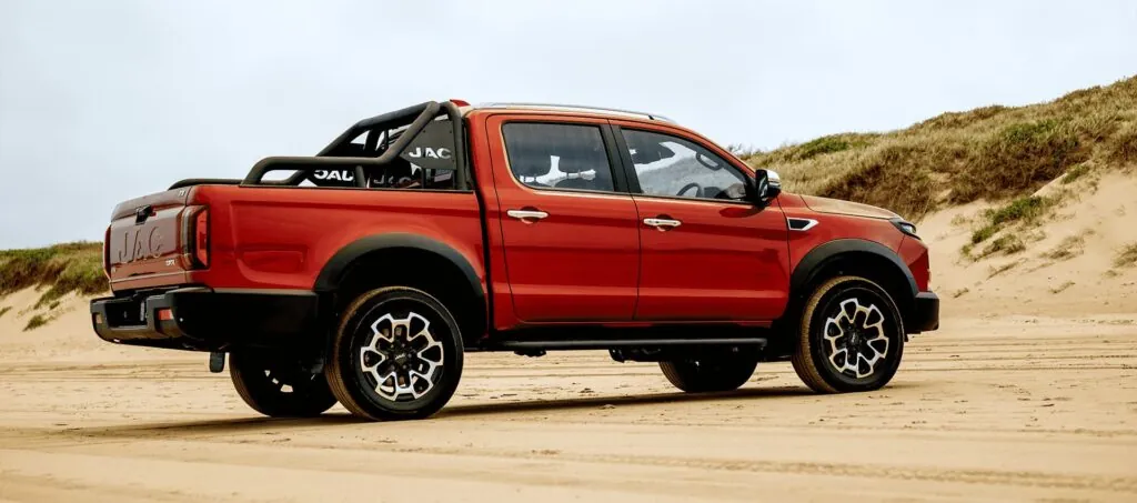 В Украине представлен электрический пикап JAC T9 EV — photo 10 В Украине представлен электрический пикап JAC T9 EV — photo 10