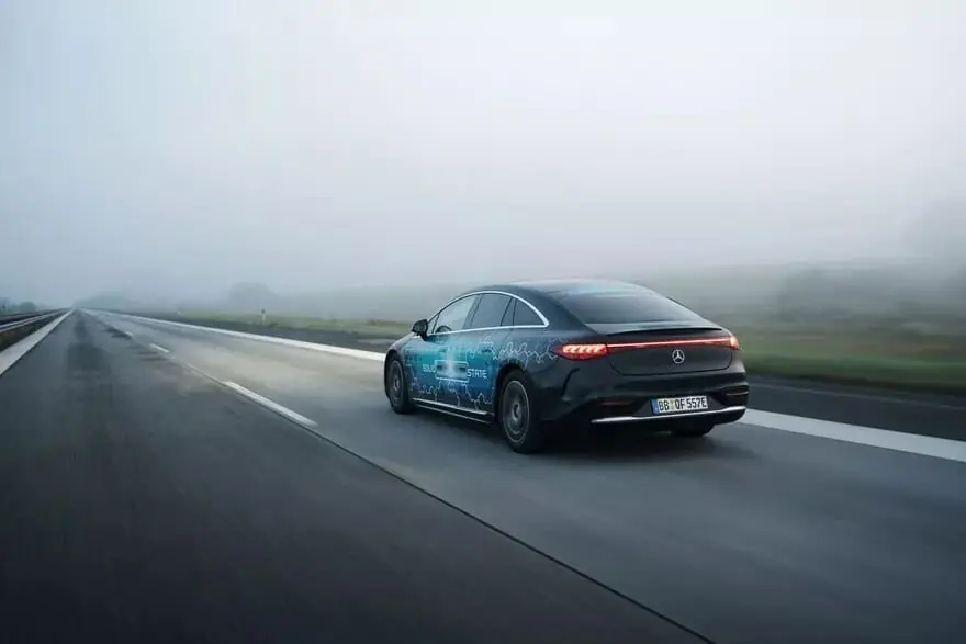Mercedes опробовал твердотельный аккумулятор на дорогах общего пользования — photo 5