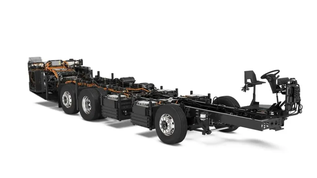Новий електричний автобус Volvo має гігантський акумуляторний блок — photo 3