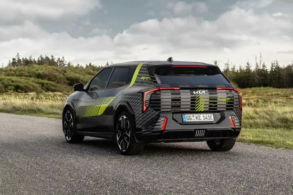 Kia готує електричного суперника для Golf R — новий EV4 GT — photo 3 Kia готує електричного суперника для Golf R — новий EV4 GT — photo 3