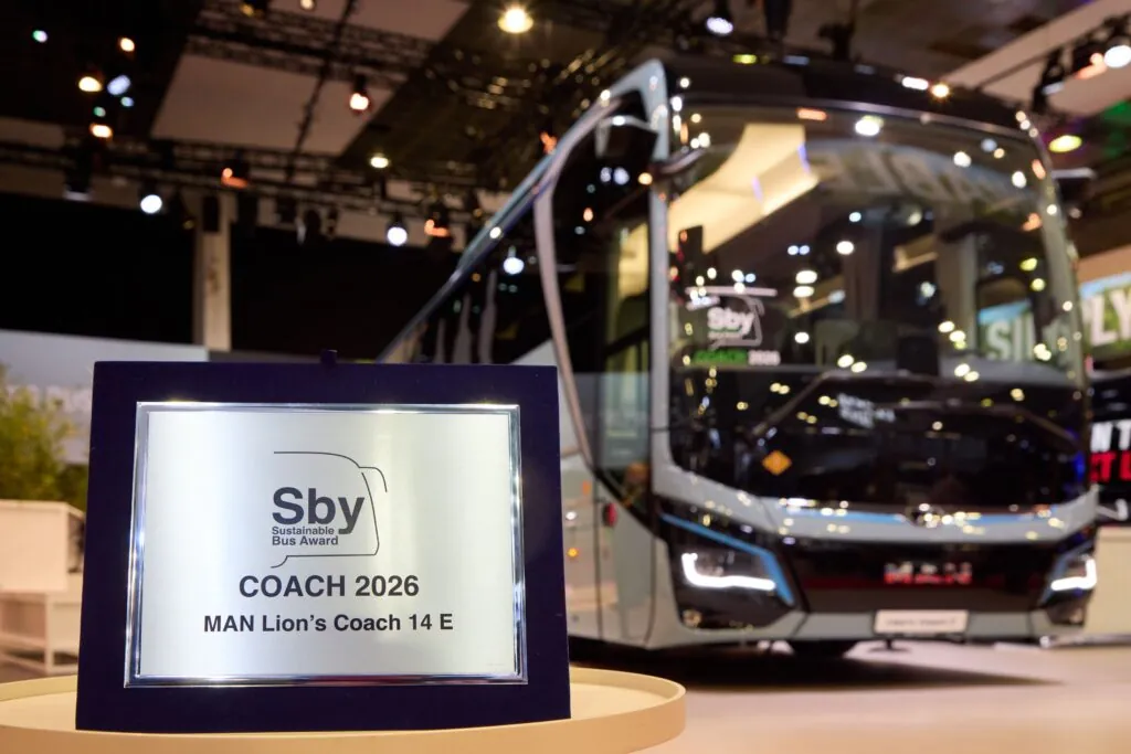 Електричний автобус MAN Lion’s Coach E отримав нагороду «Сталий автобус року 2026» — photo 2
