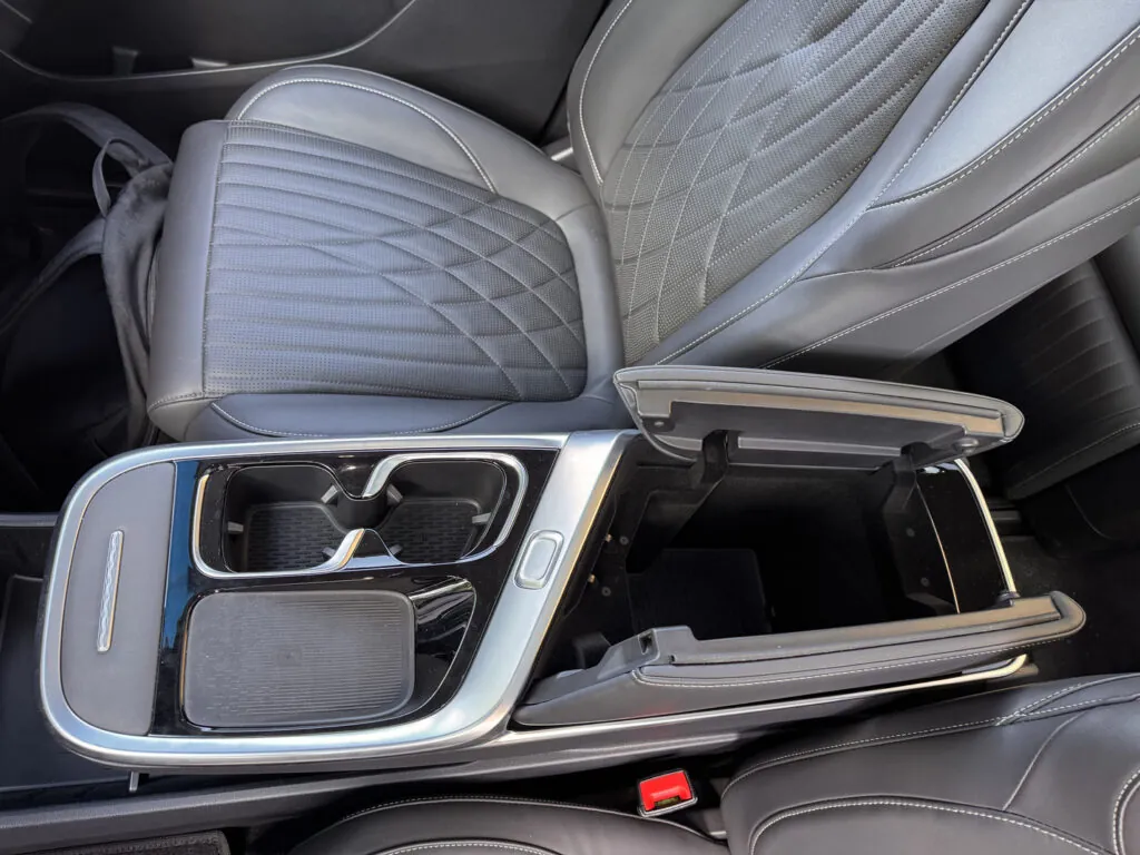 Огляд Maxus MIFA 9: Електричний бізнес-джет на колесах чи компроміс на мільйон? — photo 5