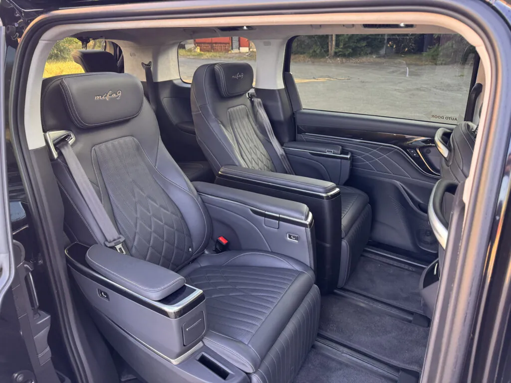 Обзор Maxus MIFA 9: Электрический бизнес-джет на колесах или компромисс на миллион? — photo 9