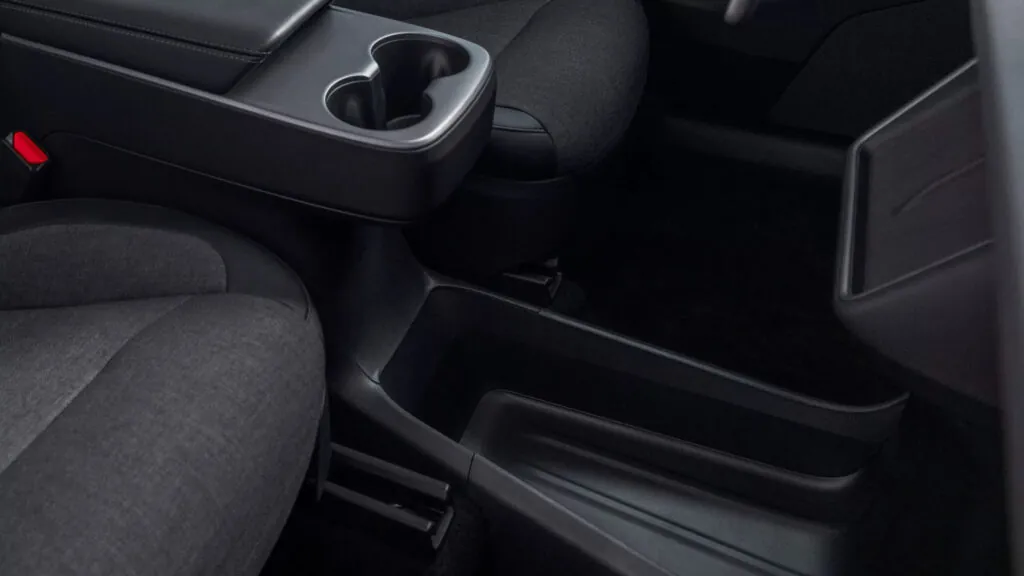 Tesla представила новые доступные версии Model 3 и Model Y в комплектации Standard — photo 4