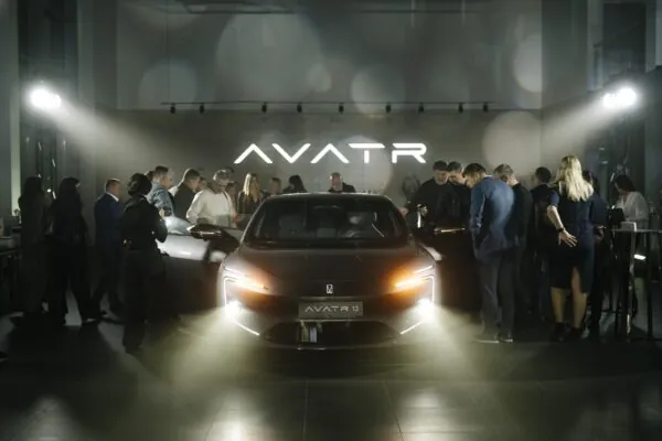 AVATR открыл первый дилерский центр в Киеве — photo 63519