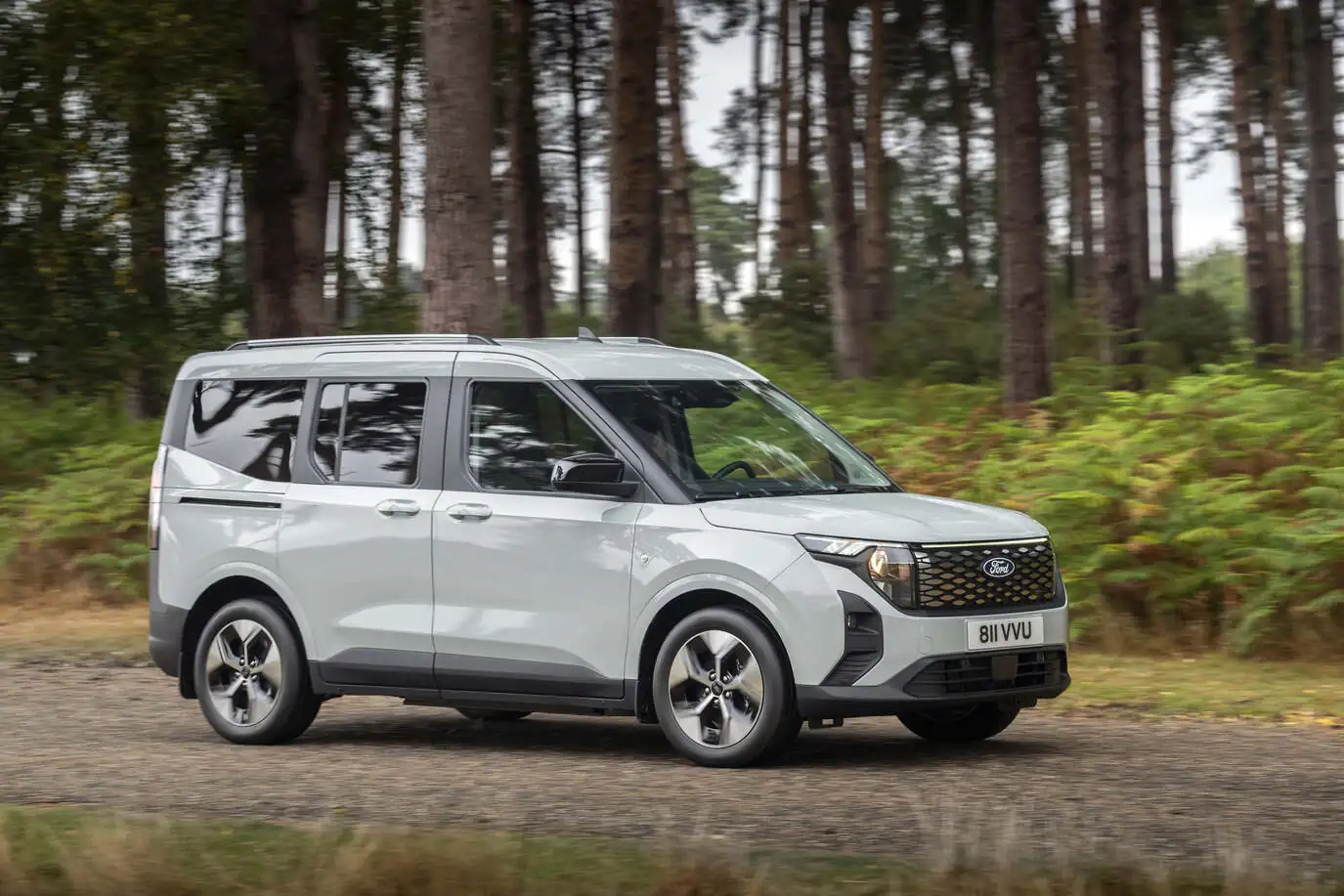 Новий електричний Ford Tourneo Courier E-Titanium вже доступний в Україні — photo 61464