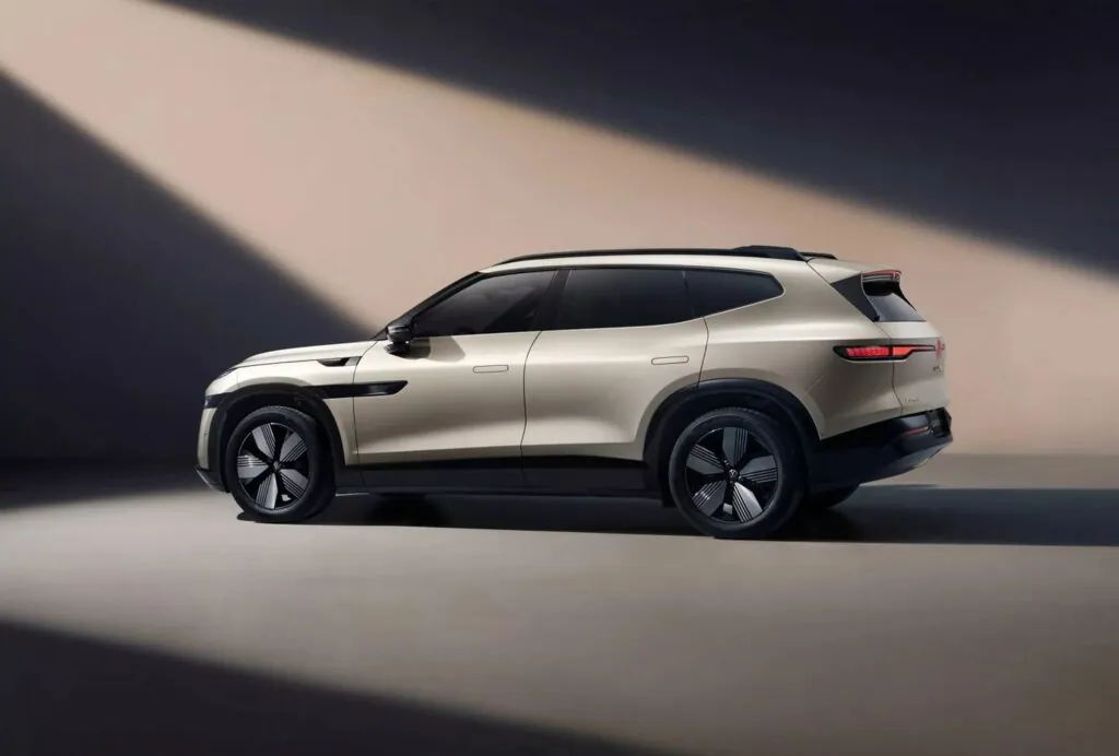 Volkswagen показав перший електричний SUV, створений спільно з Xpeng — photo 4