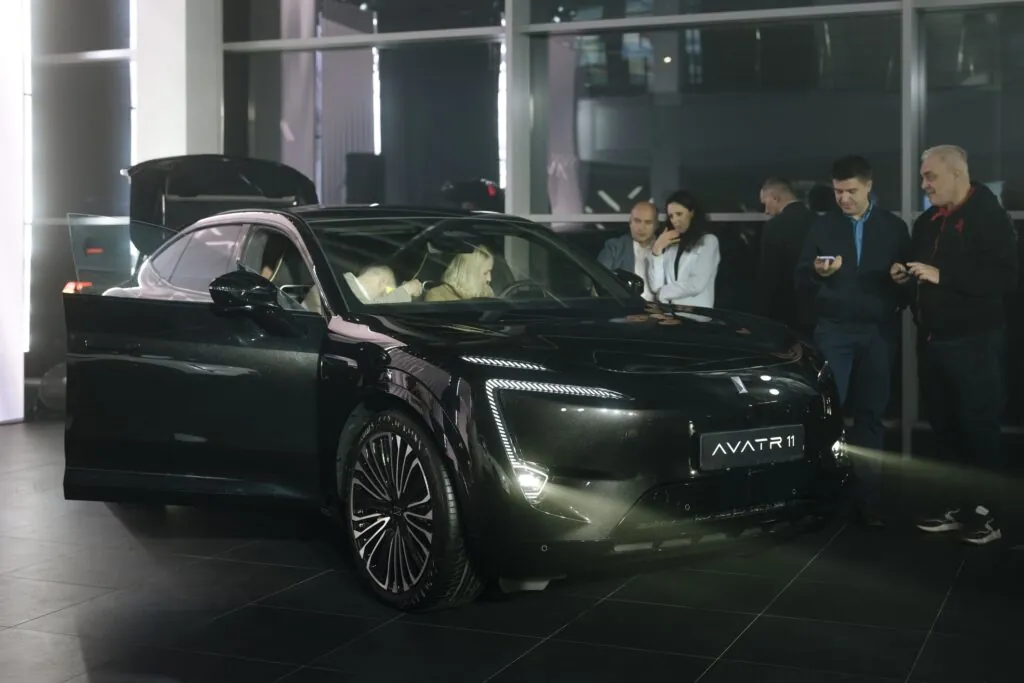 AVATR открыл первый дилерский центр в Киеве — photo 4