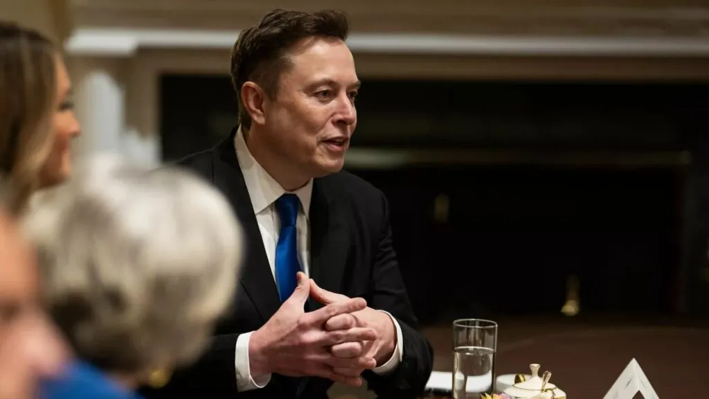 Політичні погляди Ілона Маска коштували Tesla мільярди доларів — photo 2 Політичні погляди Ілона Маска коштували Tesla мільярди доларів — photo 2