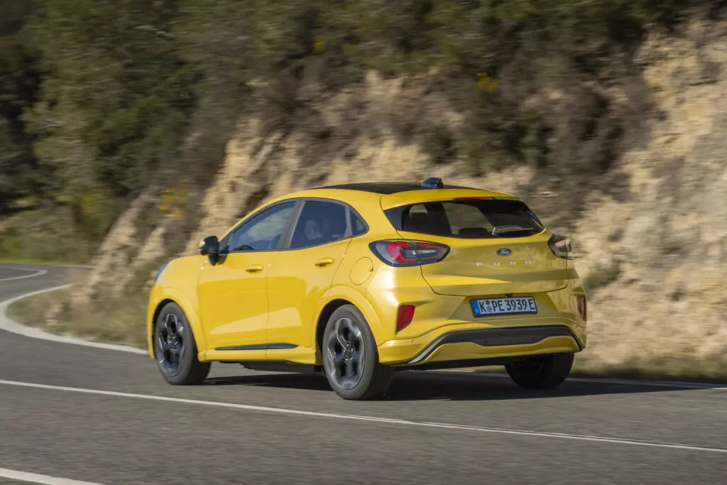 Ford представив модернізовану версію електричного кросовера Puma Gen-E — photo 5