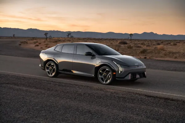 Kia передумала виводити електричний седан EV4 на американський ринок — photo 61263