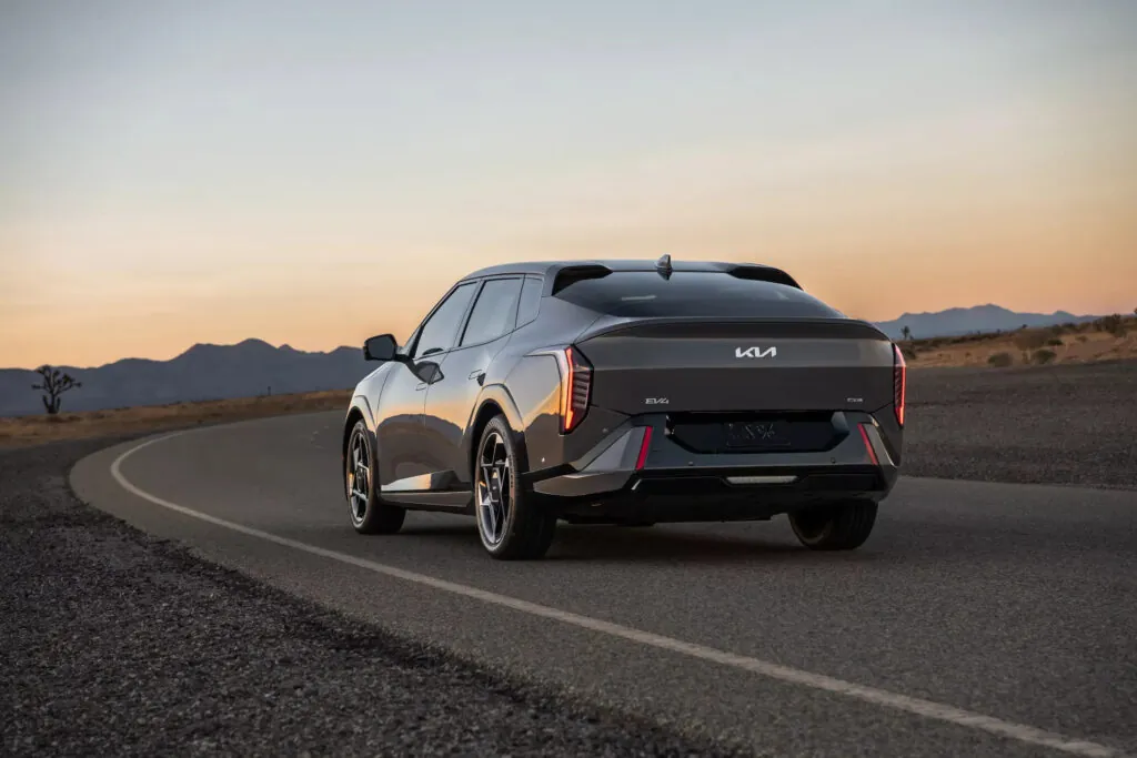 Kia передумала виводити електричний седан EV4 на американський ринок — photo 5 Kia передумала виводити електричний седан EV4 на американський ринок — photo 5